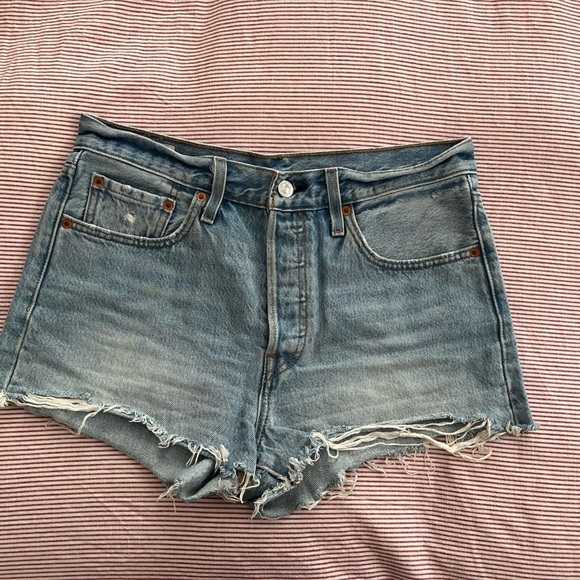 Levi’s 501 High Waist Shorts - Picture 1 of 4